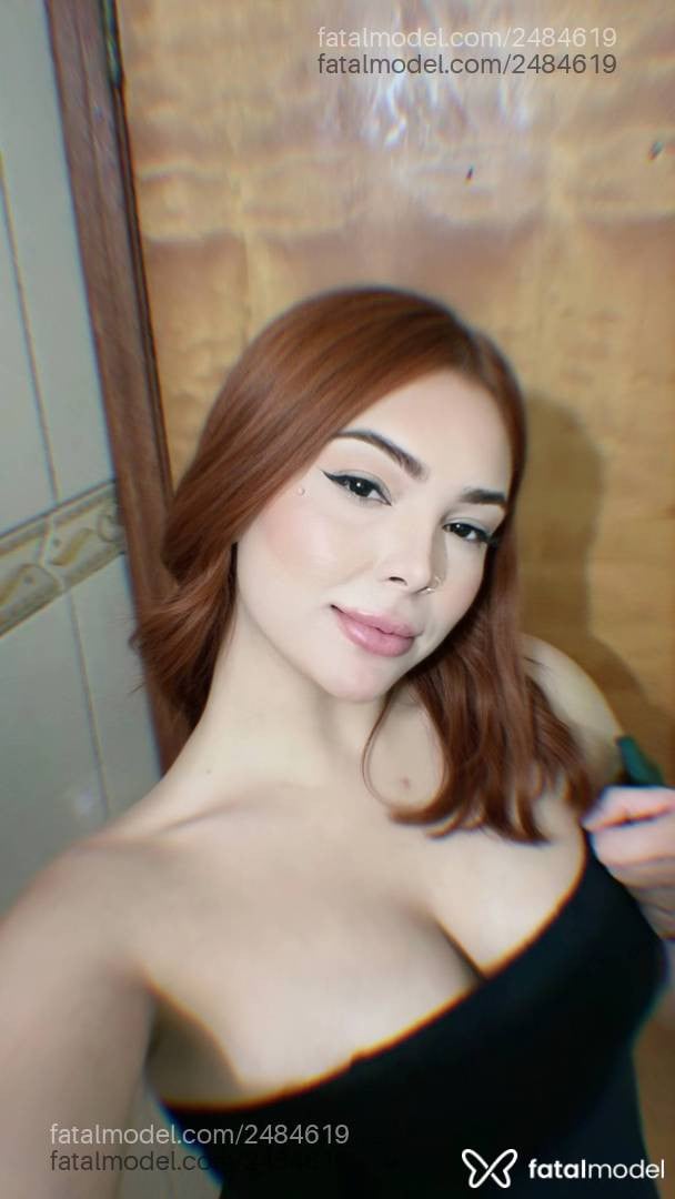 Acompanhante mulher com cabelo castanho de olhos castanhos - Mily