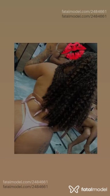 Acompanhante mulher morena (o) de olhos castanhos em Resende - Carla