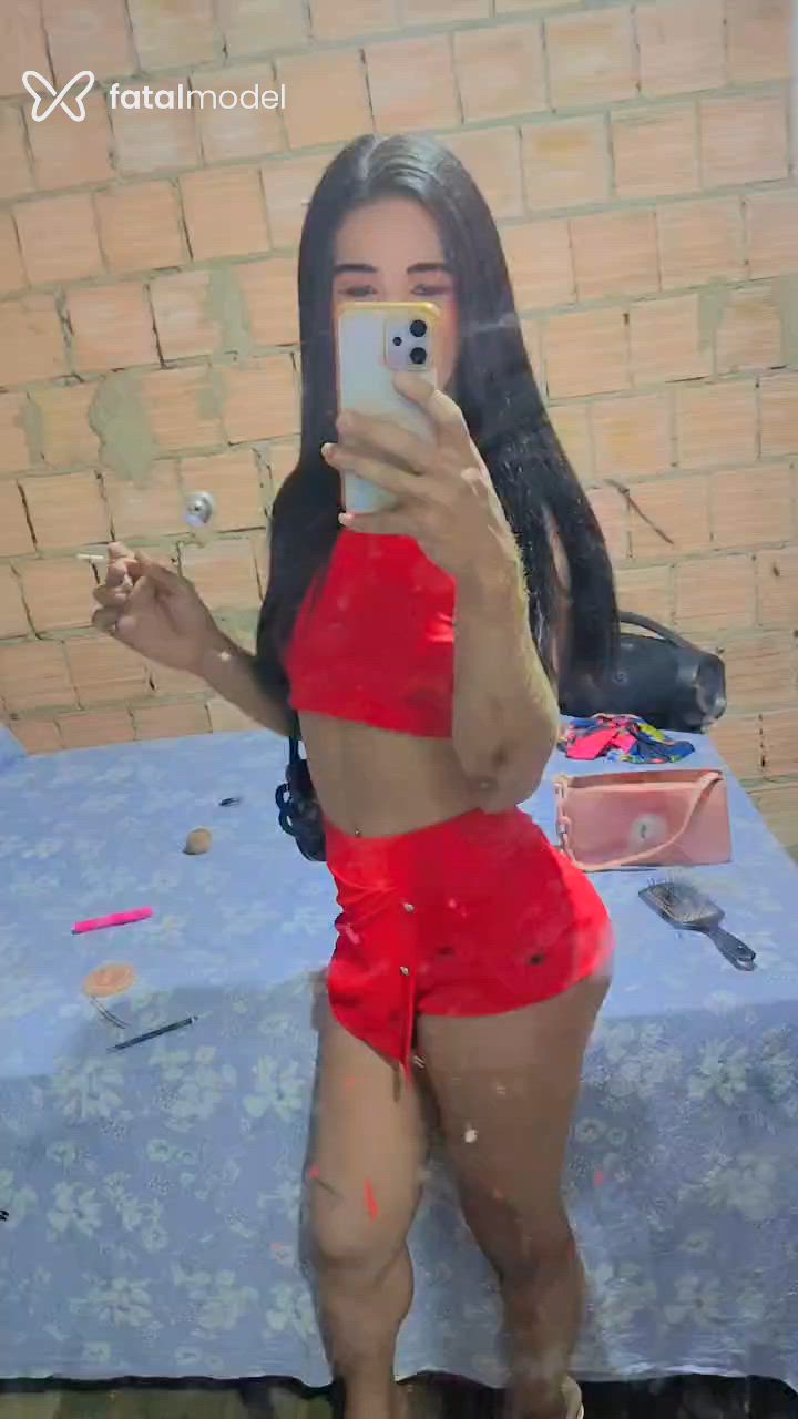 Acompanhante mulher trans morena (o) de olhos castanhos - Leticya