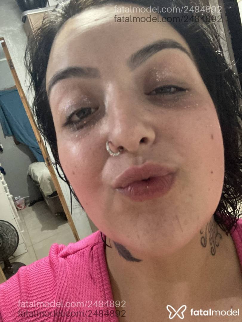 Acompanhante mulher loira (o) de olhos mel em Porto Alegre - Monique Marianna