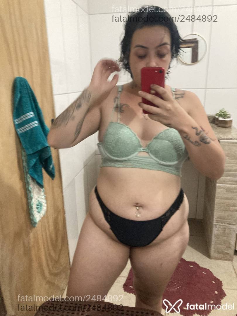 Acompanhante mulher loira (o) de olhos mel em Porto Alegre - Monique Marianna