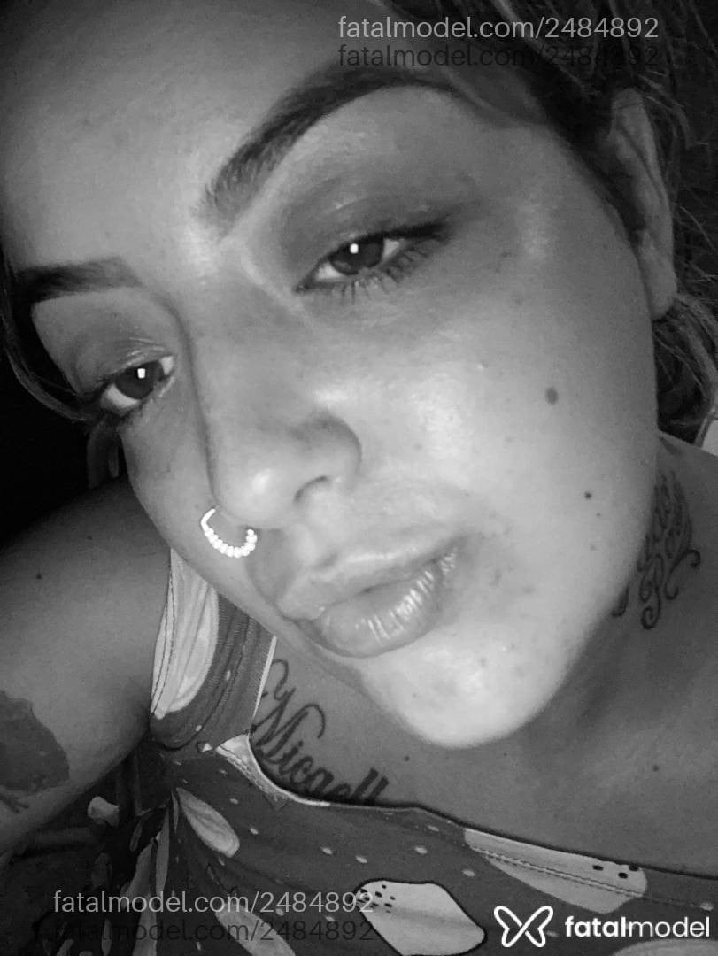 Acompanhante mulher loira (o) de olhos mel em Porto Alegre - Monique Marianna