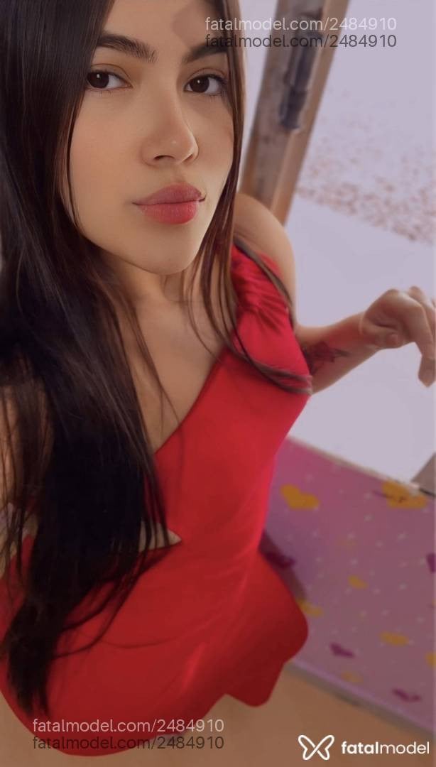 Acompanhante mulher com cabelo castanho de olhos castanhos em Guaramirim Acompanhante mulher com cabelo castanho de olhos castanhos em Guaramirim - Loren Lima