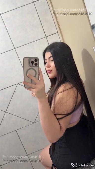 Acompanhante mulher com cabelo castanho de olhos castanhos em Guaramirim Acompanhante mulher com cabelo castanho de olhos castanhos em Guaramirim - Loren Lima
