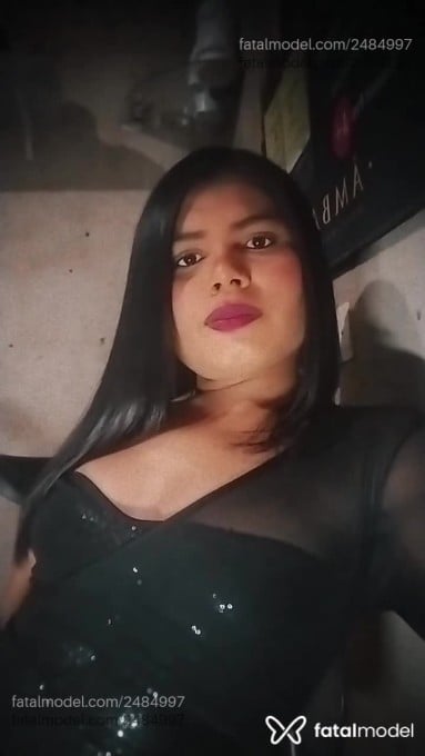 Acompanhante mulher trans com cabelo castanho de olhos pretos em Parauapebas - Deizy