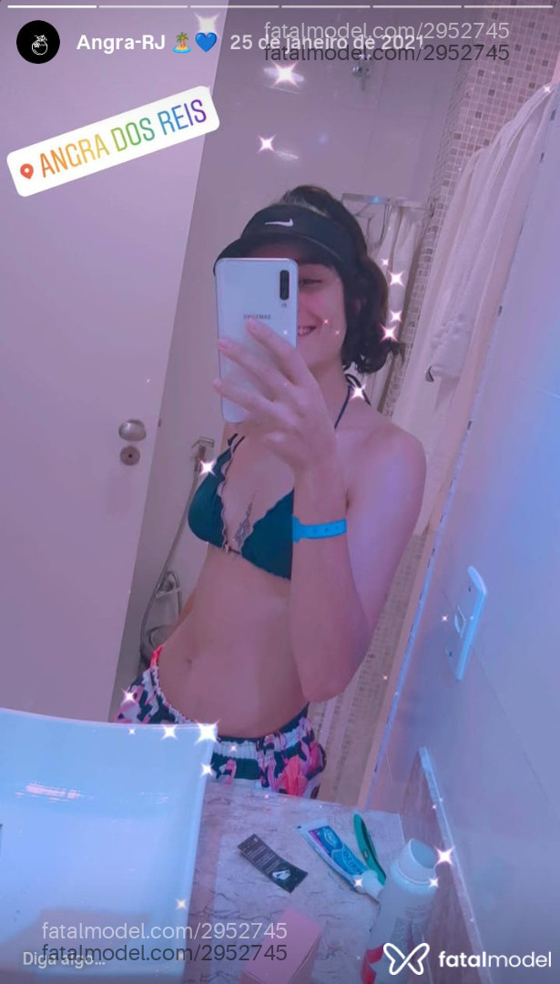Acompanhante mulher com cabelo castanho de olhos castanhos em Marília Acompanhante mulher com cabelo castanho de olhos castanhos em Marília - Sabrina
