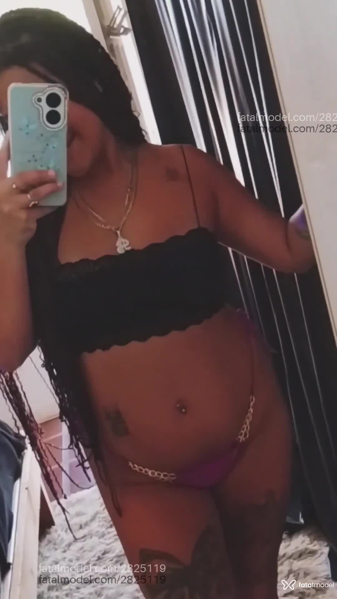 Acompanhante mulher morena (o) de olhos castanhos em Pitanga - Medusa