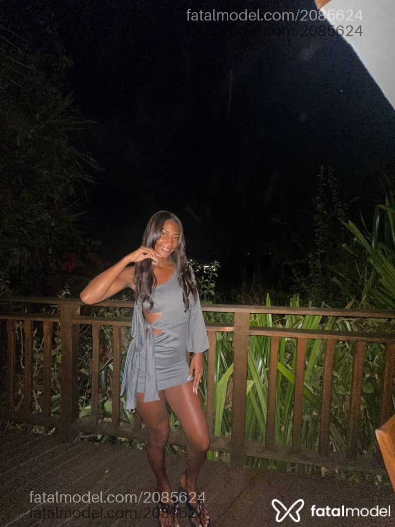 Acompanhante mulher morena (o) de olhos castanhos em Tibau do Sul - Julia Soares