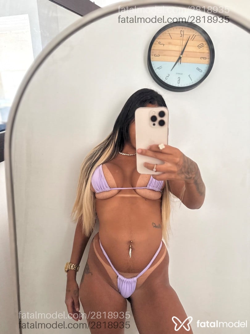 Acompanhante mulher loira (o) de olhos castanhos em Rio de Janeiro - Melina