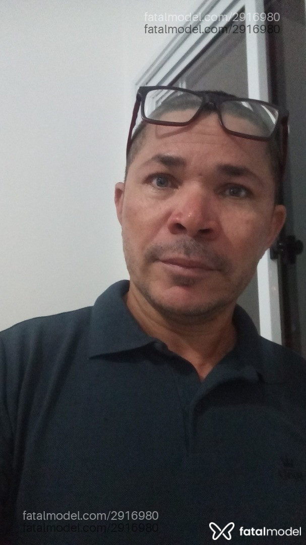 Acompanhante homem morena (o) de olhos azuis em Virtual Acompanhante homem morena (o) de olhos azuis em Virtual - Juliano Francisco