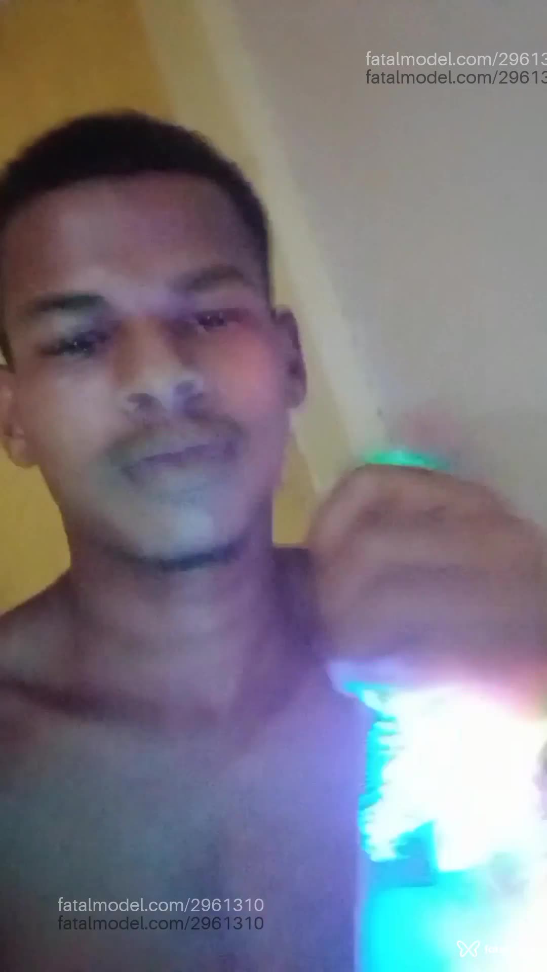 Acompanhante homem morena (o) de olhos castanhos em Rio de Janeiro - Novindotadorr