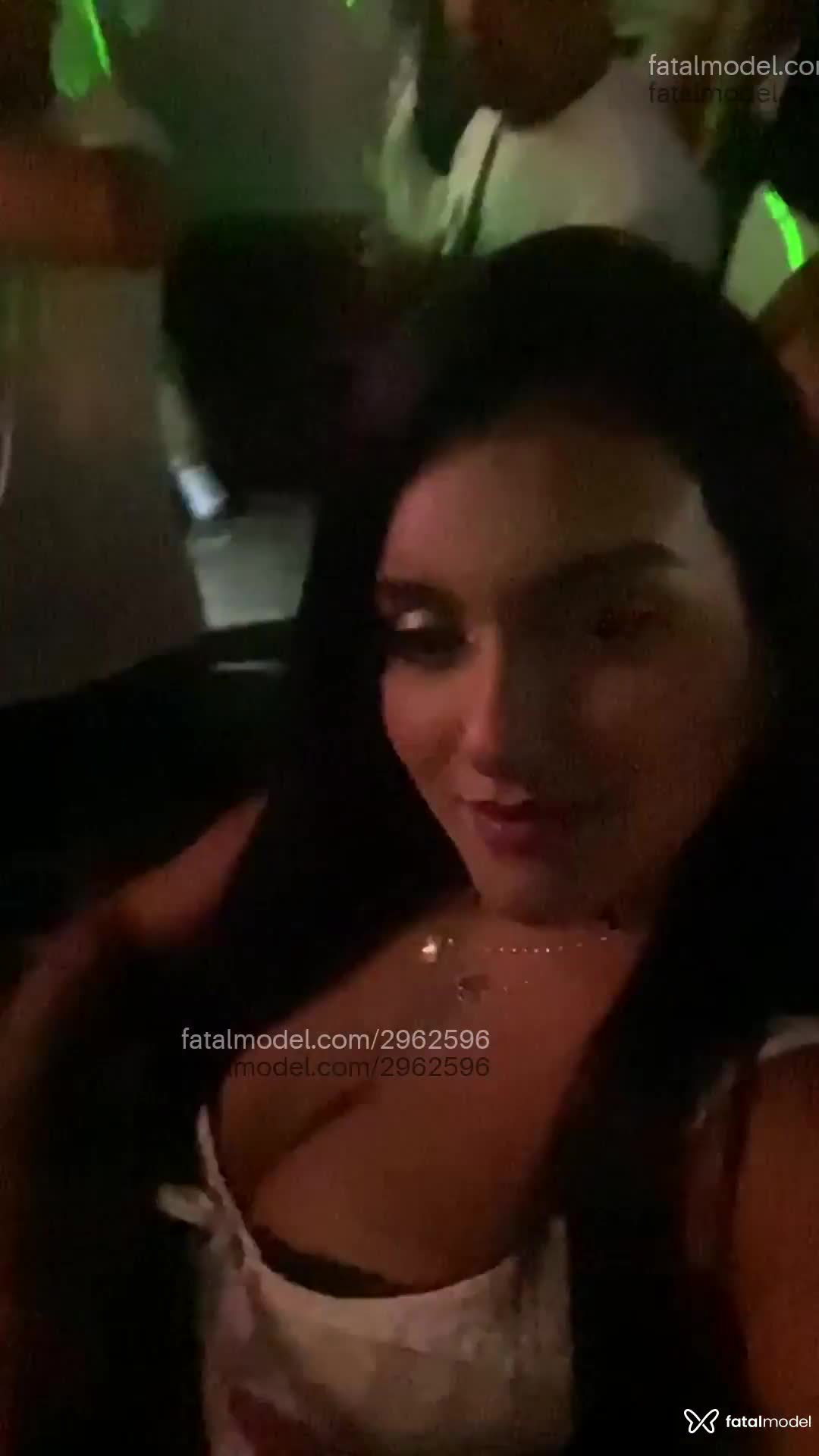 Acompanhante mulher trans morena (o) de olhos castanhos em Itu - Belaa