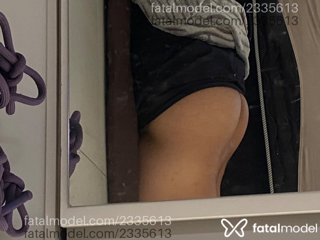Acompanhante homem com cabelo colorido de olhos castanhos em São Paulo - João vitor