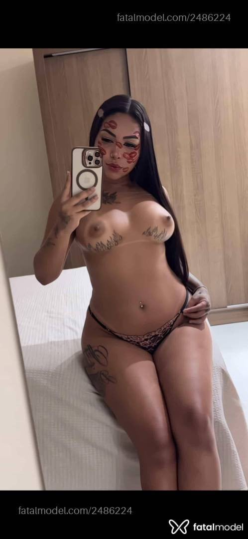 Acompanhante mulher com cabelo castanho de olhos mel - Sofia