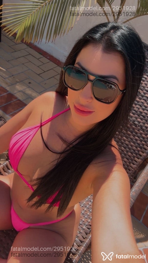 Acompanhante mulher morena (o) de olhos pretos em Florianópolis - Antonella