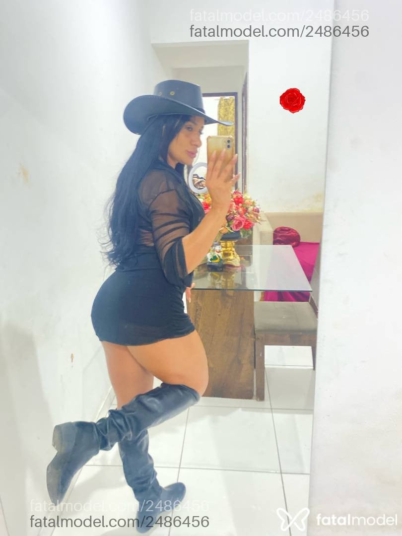 Acompanhante mulher morena (o) de olhos castanhos - Melgreluda