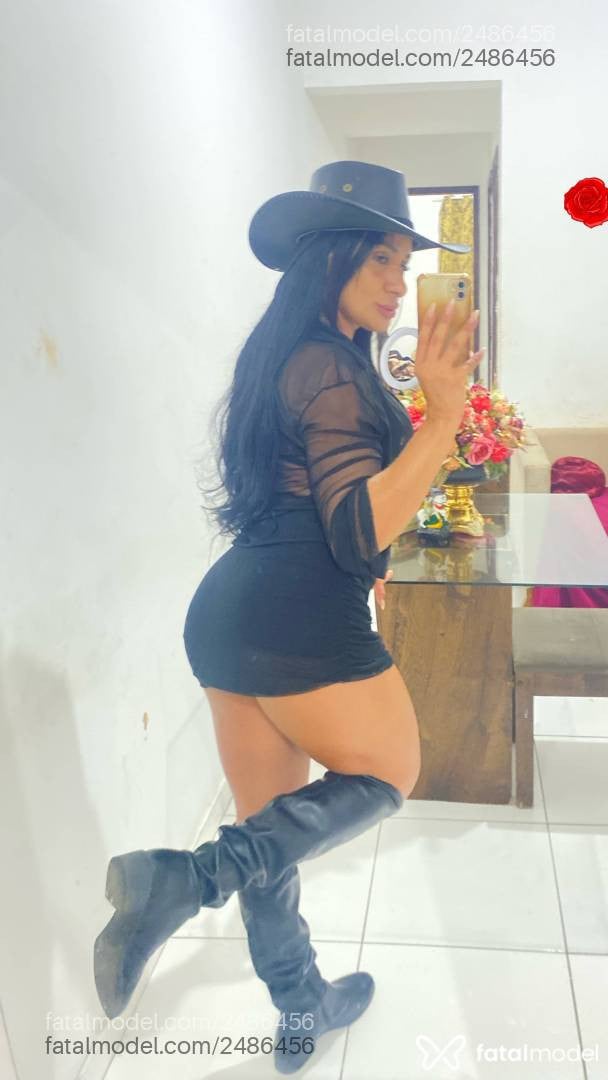 Acompanhante mulher morena (o) de olhos castanhos - Melgreluda