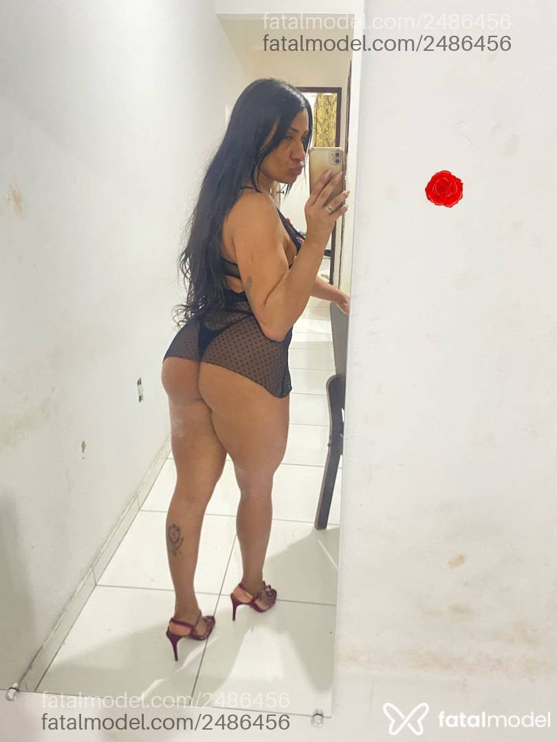 Acompanhante mulher morena (o) de olhos castanhos - Melgreluda
