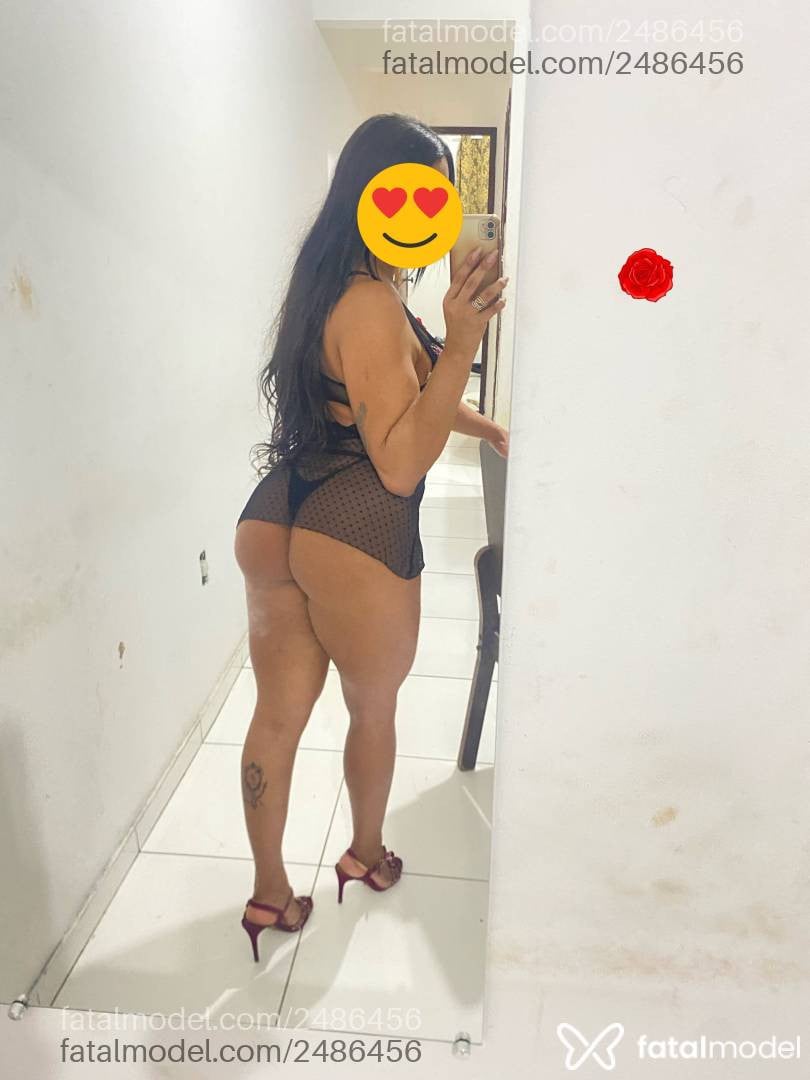 Acompanhante mulher morena (o) de olhos castanhos - Melgreluda