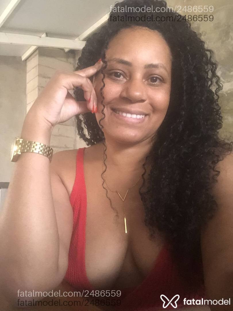Acompanhante mulher morena (o) de olhos castanhos - Ludimyla