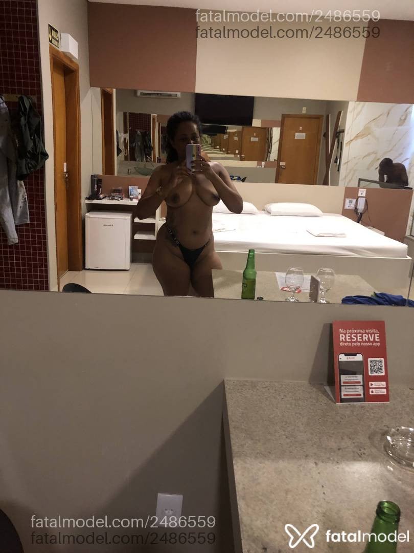 Acompanhante mulher morena (o) de olhos castanhos - Ludimyla