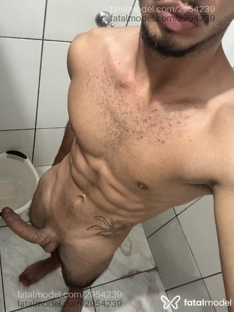 Acompanhante homem morena (o) de olhos castanhos em Sinop - Lucas