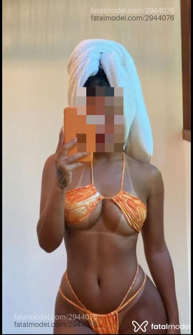 Acompanhante mulher morena (o) de olhos castanhos - Gaby