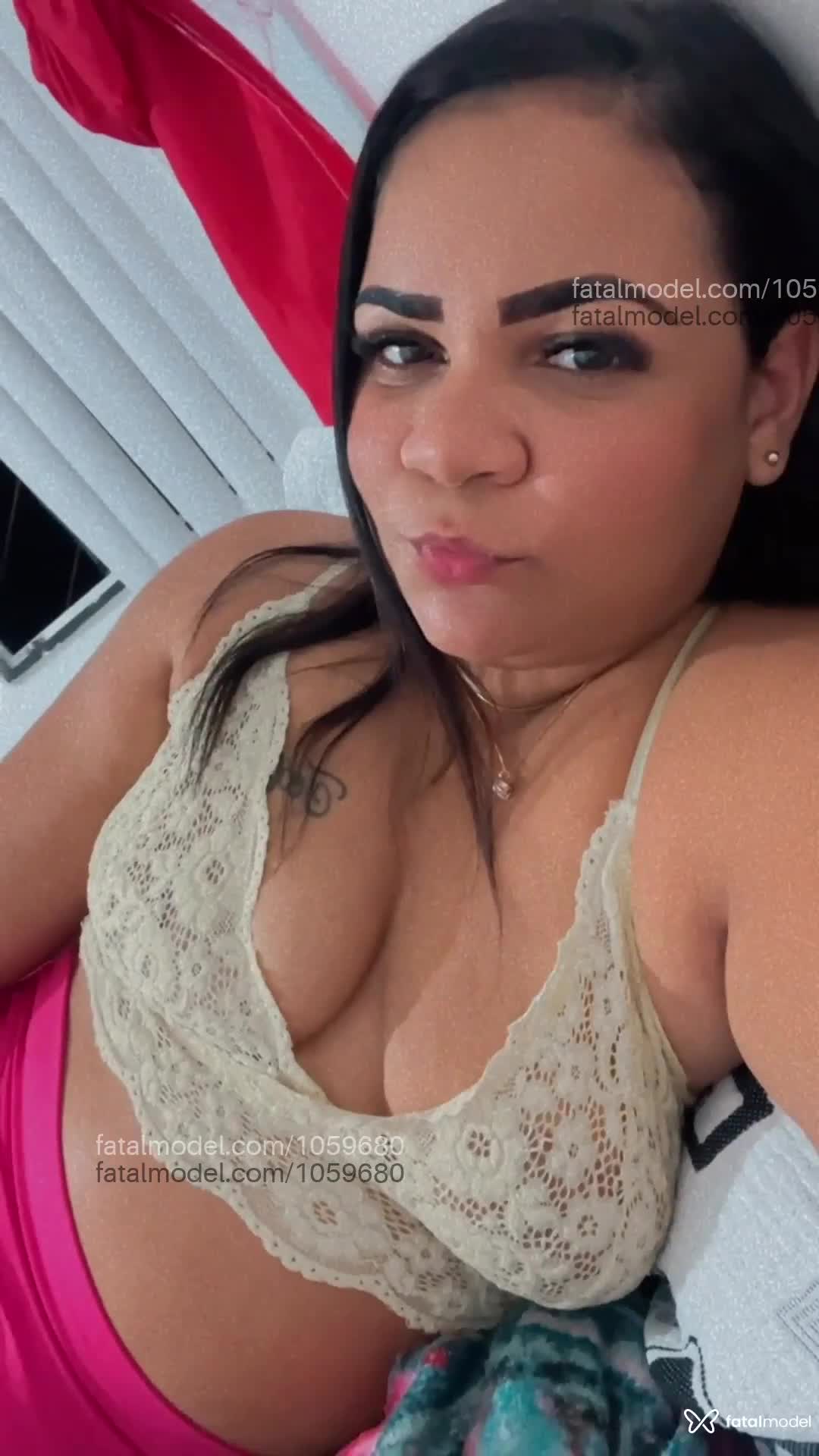 Acompanhante mulher morena (o) de olhos castanhos em Teixeira de Freitas Acompanhante mulher morena (o) de olhos castanhos em Teixeira de Freitas - Bruninha