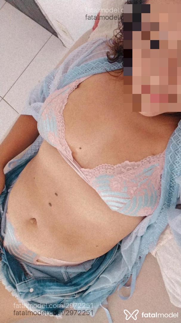 Acompanhante mulher com cabelo castanho de olhos castanhos em Cuiabá Acompanhante mulher com cabelo castanho de olhos castanhos em Cuiabá - Juliana