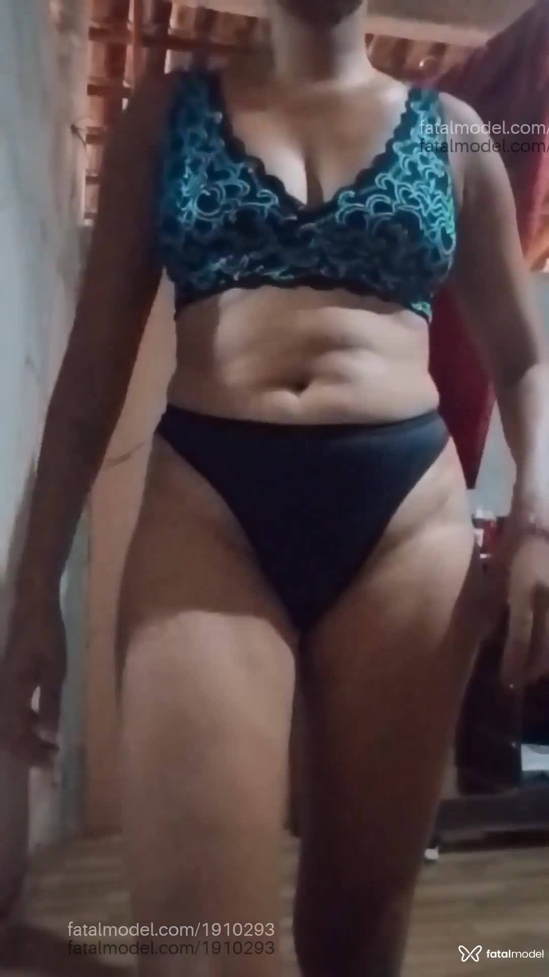 Acompanhante mulher loira (o) de olhos castanhos em Santana do Araguaia - Lunna