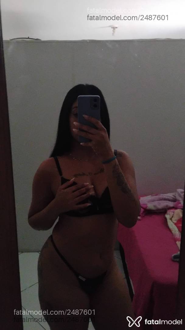 Acompanhante mulher com cabelo castanho de olhos castanhos - Betina