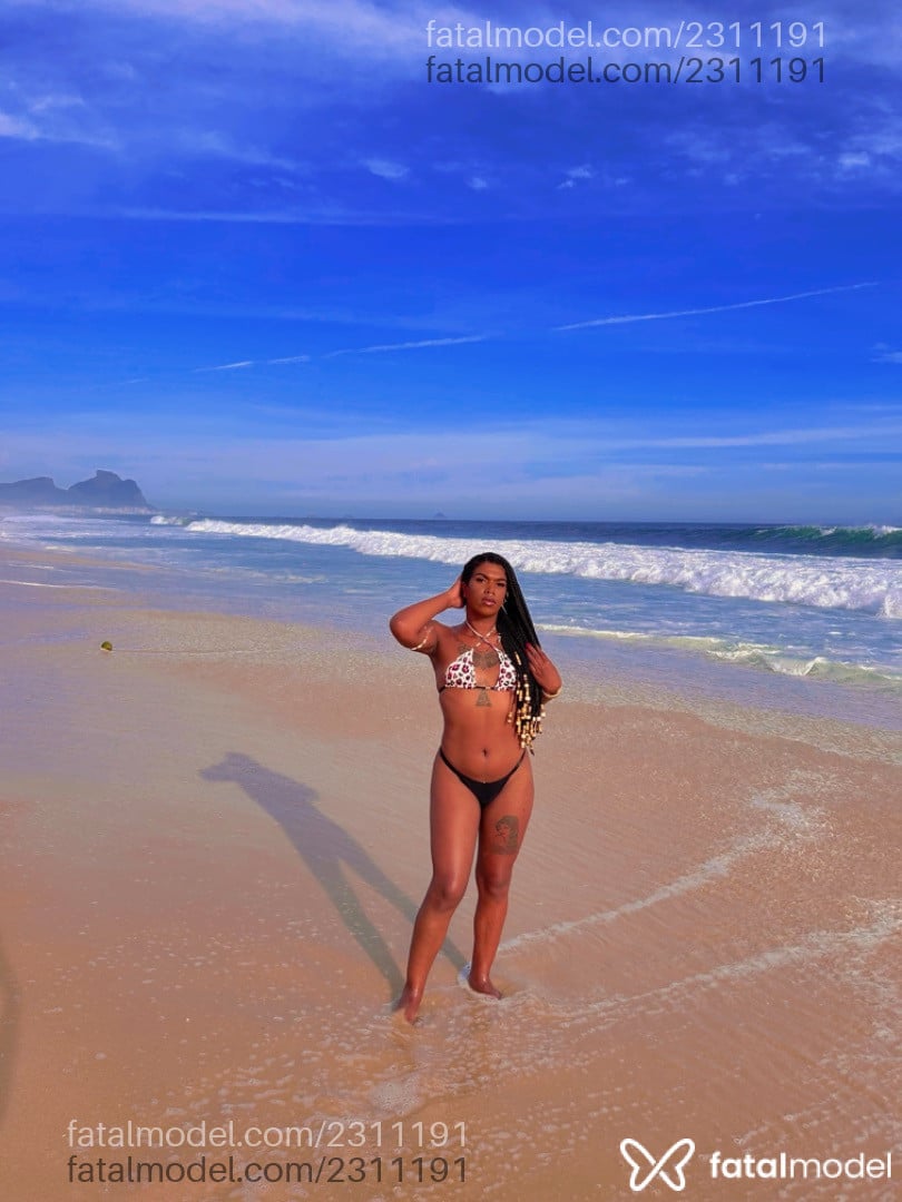 Acompanhante mulher trans com cabelo castanho de olhos castanhos em Nova Iguaçu - Ayla Marinho