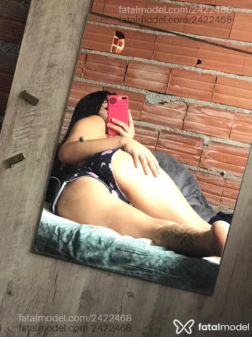 Acompanhante mulher com cabelo castanho de olhos castanhos - Kelly Acompanhante mulher com cabelo castanho de olhos castanhos - Kelly