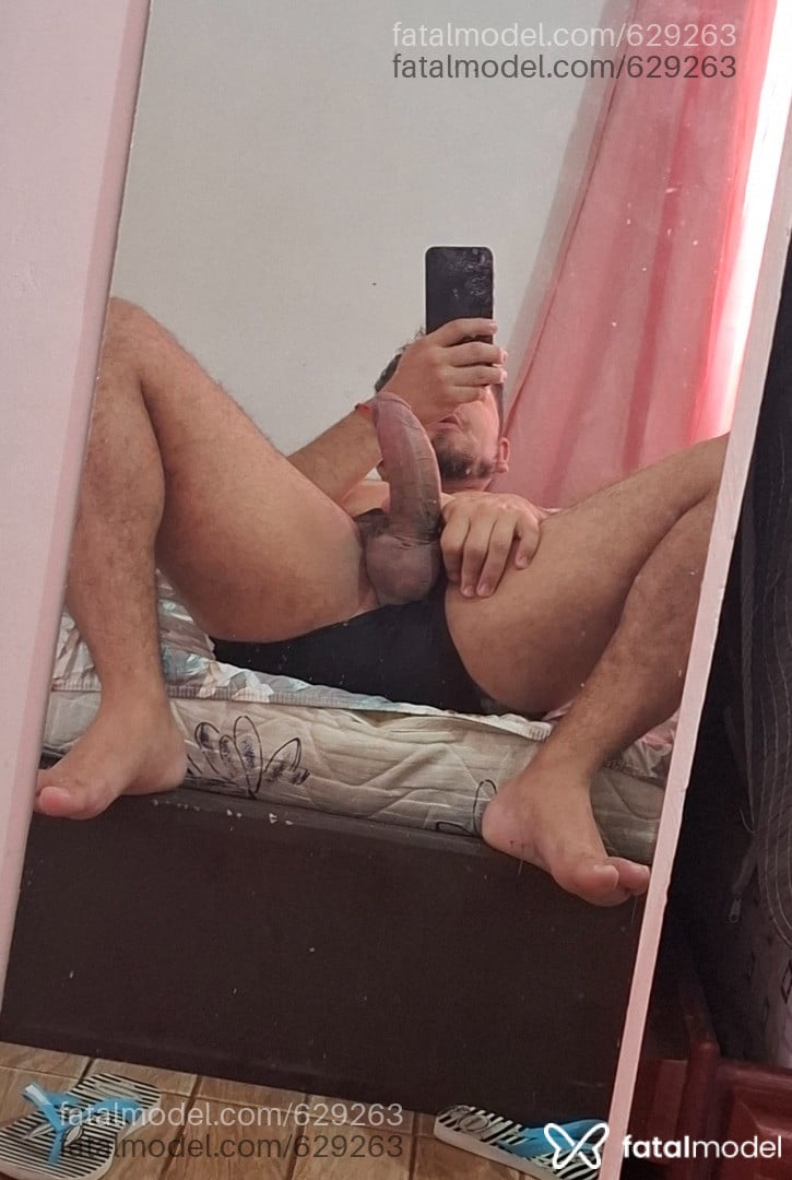 Acompanhante homem com cabelo castanho de olhos castanhos em Guarapuava - Valcter leal