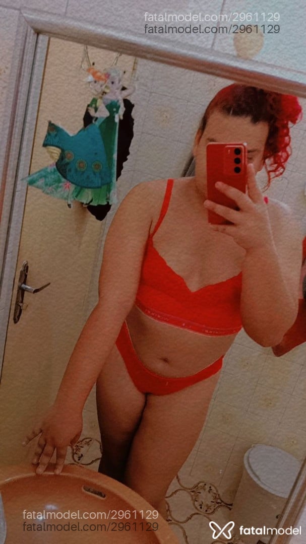 Acompanhante mulher trans ruiva (o) de olhos pretos em Sertãozinho - Laysla Tavares
