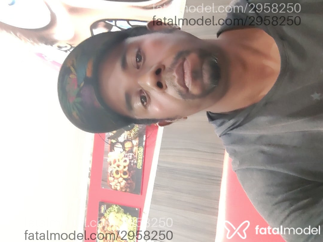 Acompanhante homem morena (o) de olhos castanhos em Bento Gonçalves Acompanhante homem morena (o) de olhos castanhos em Bento Gonçalves - Choquito