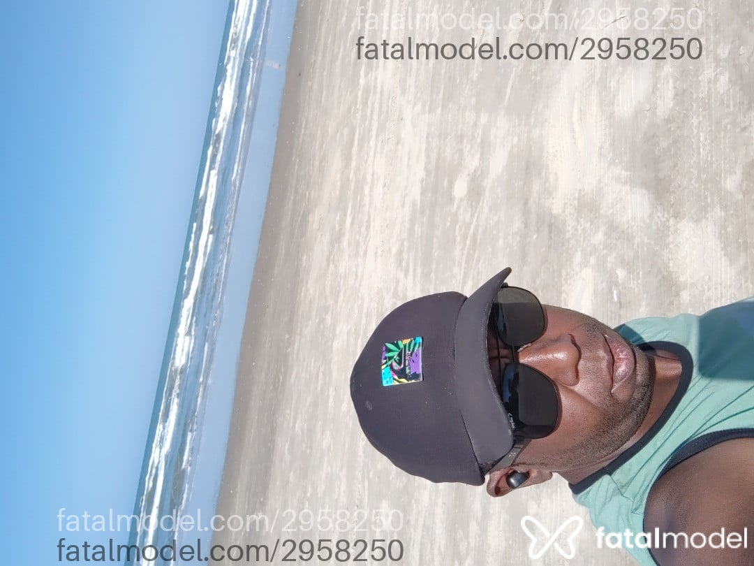 Acompanhante homem morena (o) de olhos castanhos em Bento Gonçalves Acompanhante homem morena (o) de olhos castanhos em Bento Gonçalves - Choquito