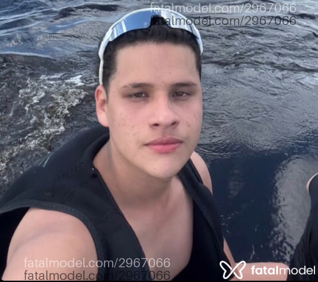 Acompanhante homem com cabelo castanho de olhos castanhos em Rio de Janeiro - Jander