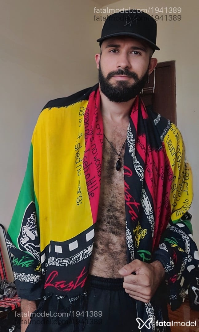 Acompanhante homem sem cabelo de olhos castanhos em Belo Horizonte Acompanhante homem sem cabelo de olhos castanhos em Belo Horizonte - Deivid Ferraz
