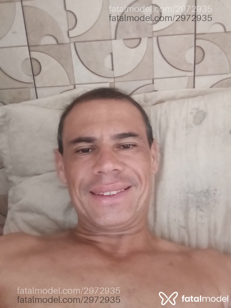 Acompanhante homem com cabelo grisalho de olhos castanhos em João Pessoa - Fabiano Pontes