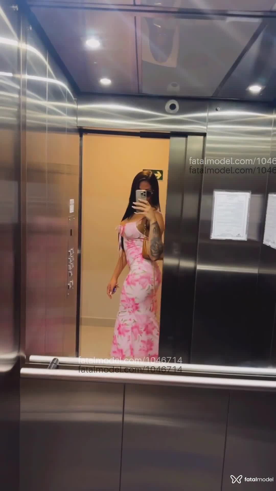 Acompanhante mulher trans com cabelo castanho de olhos castanhos em Rio do Sul Acompanhante mulher trans com cabelo castanho de olhos castanhos em Rio do Sul - Bruna Sierra