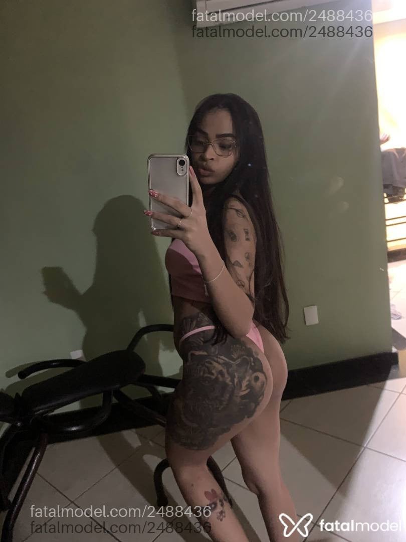 Acompanhante mulher com cabelo castanho de olhos castanhos em Itajaí - Melissa