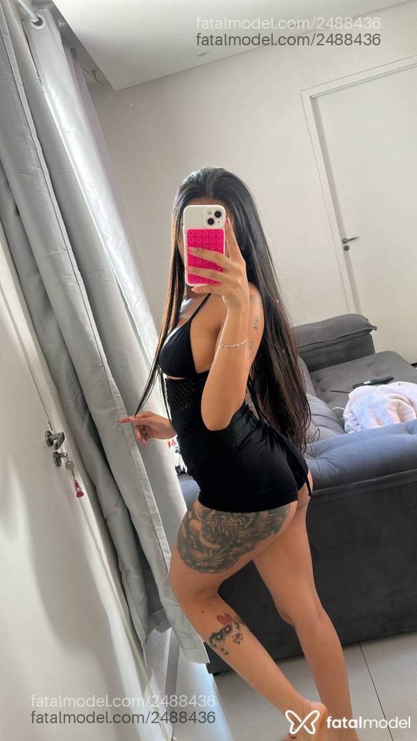Acompanhante mulher com cabelo castanho de olhos castanhos em Itajaí - Melissa
