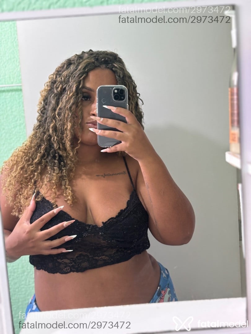 Acompanhante mulher loira (o) de olhos castanhos em Virtual - Lis Vieira
