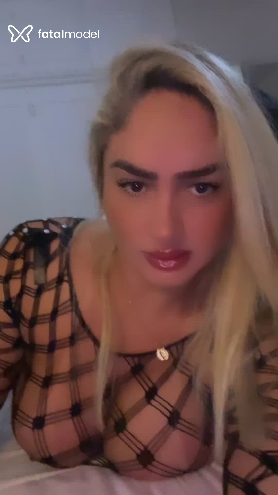Acompanhante mulher trans loira (o) de olhos castanhos - Keyla Felix