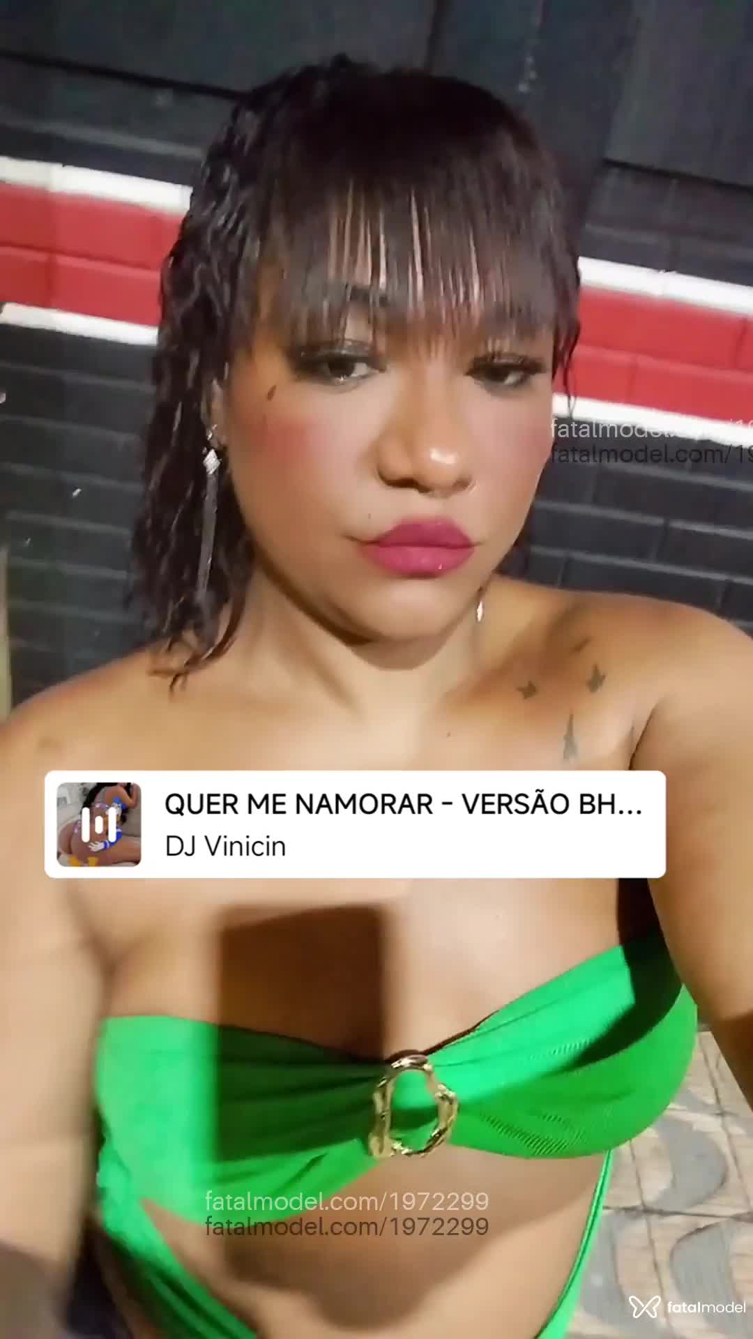 Acompanhante mulher trans com cabelo castanho de olhos castanhos em Coronel Fabriciano Acompanhante mulher trans com cabelo castanho de olhos castanhos em Coronel Fabriciano - Lorena Santos