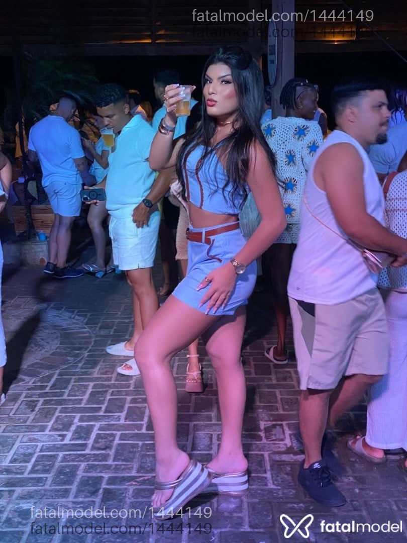 Acompanhante mulher trans morena (o) de olhos castanhos em Salvador - Sabrina Rodrigues