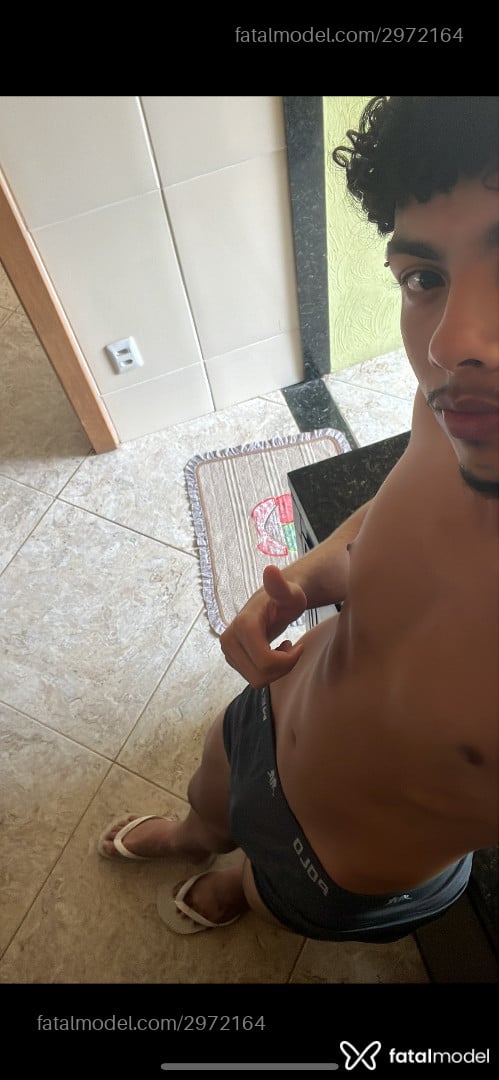Acompanhante homem com cabelo castanho de olhos castanhos em Rio de Janeiro - Castiel Ferraz