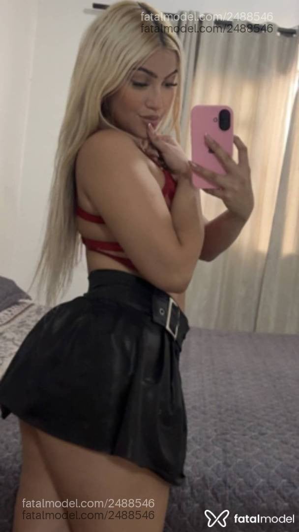Acompanhante mulher com cabelo castanho de olhos castanhos em Balneário Camboriú - Bruna Urachi