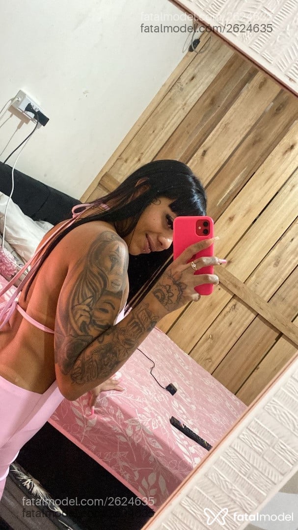Acompanhante mulher morena (o) de olhos castanhos em São José Acompanhante mulher morena (o) de olhos castanhos em São José - Camila Amorim